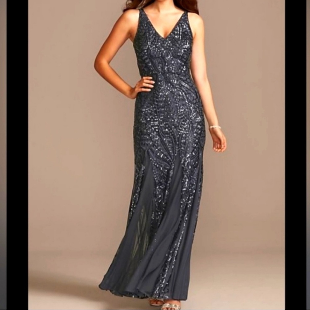 Nightway Womens Navy Sequined Low Cut Sleeveless V Neck Full-Length Gown